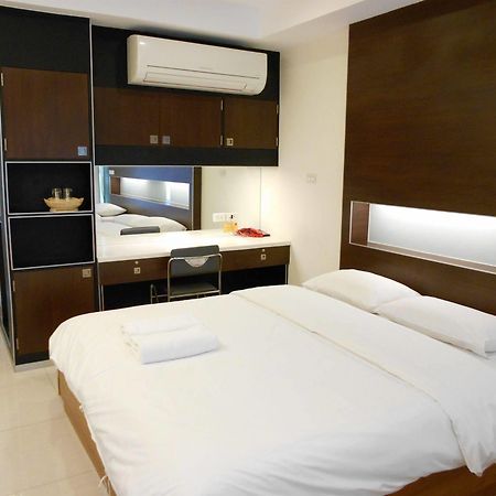 Bb Boutique Mansion Hotel Bangkok Exterior photo
