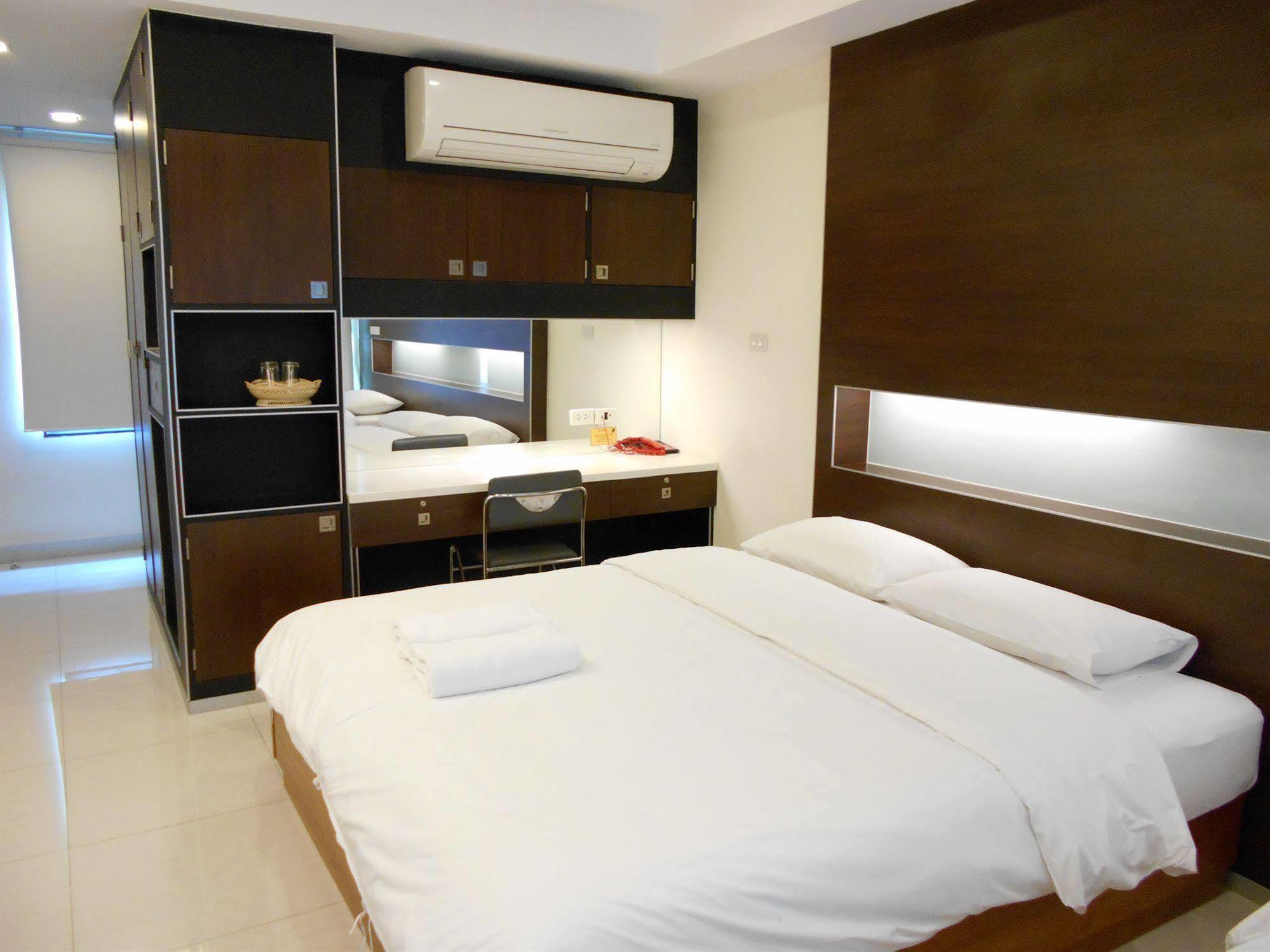 Bb Boutique Mansion Hotel Bangkok Exterior photo